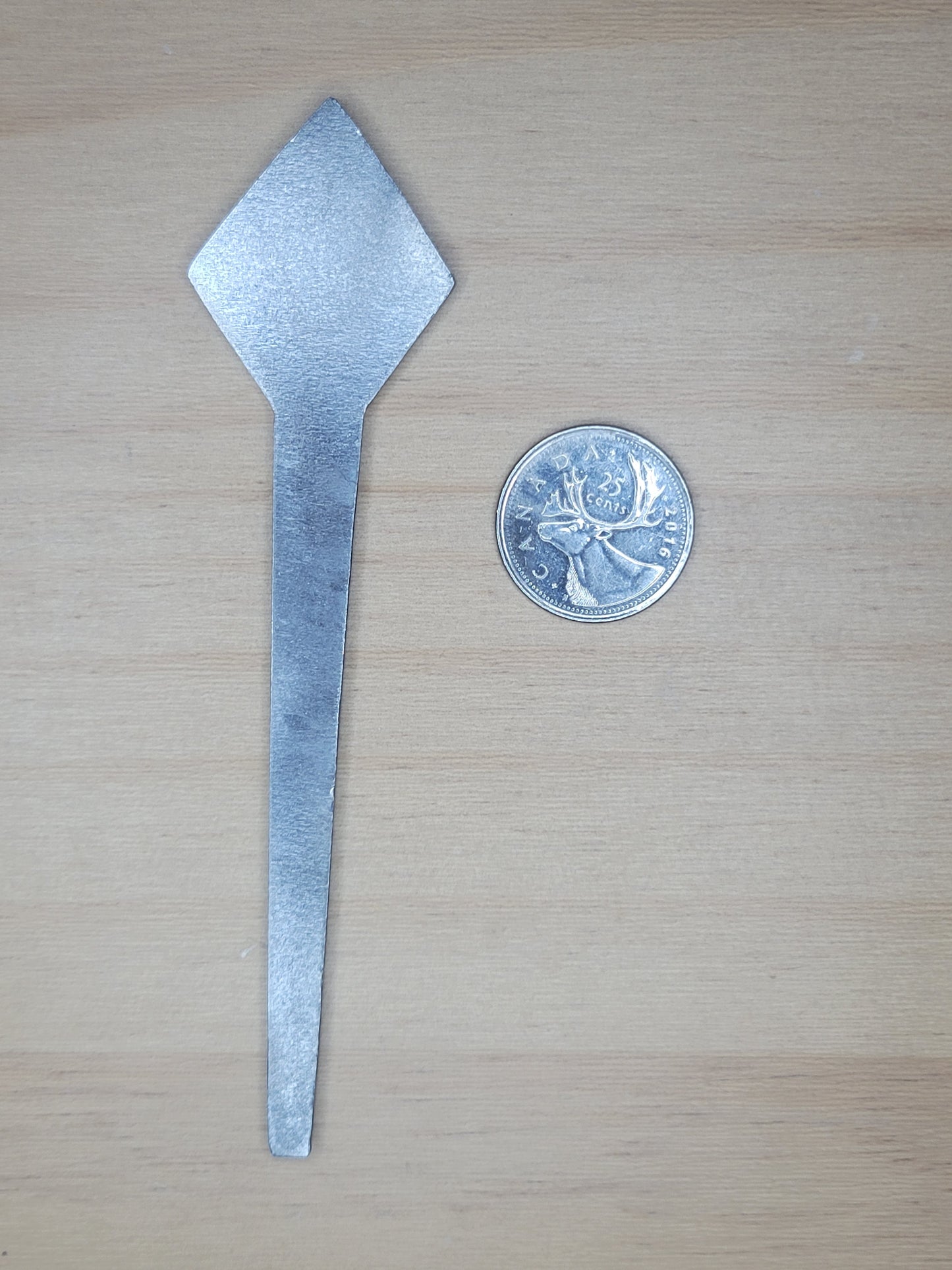 Diamond hook blank