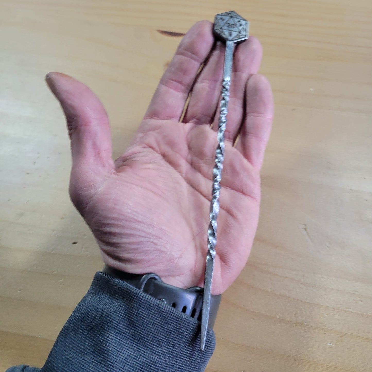 D20 steel hair pin